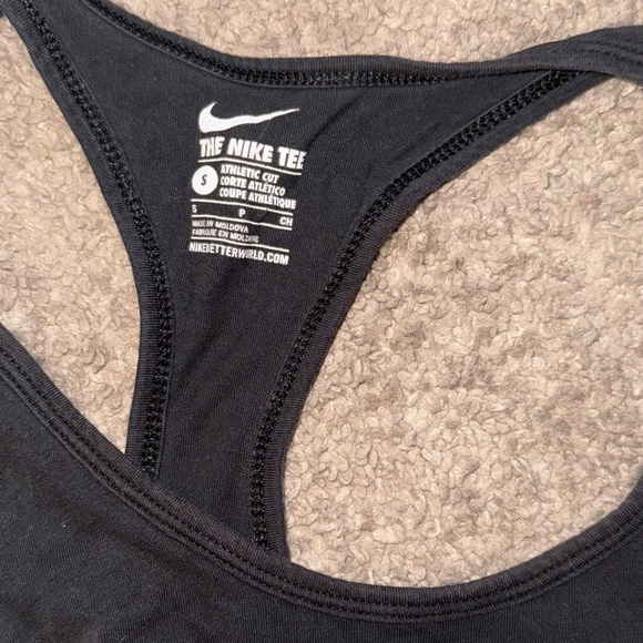 Nike Athletic Cut Racer Back Tank Size S - Picture 3 of 3